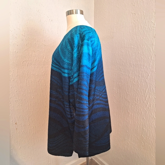 Catherines Open Reversible Ombre Jacket - Picture 2 of 10